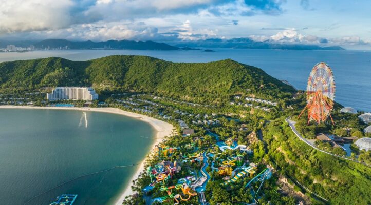 Nam Nha Trang - Trung tâm thành phố tươi đẹp bên bờ vịnh xanh